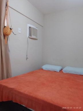 ALUgO QuArtO-CaMa CaSaL-AR COND-GUARDA ROUPA-ótima localização-VISTA FAROL DE OLINDA